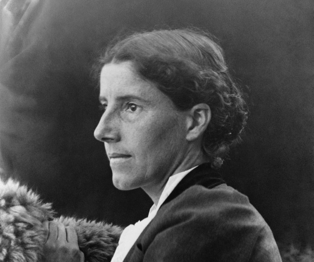 Objective Correlative: How Objects Carry Emotions in Gilman’s “The Yellow Wallpaper”